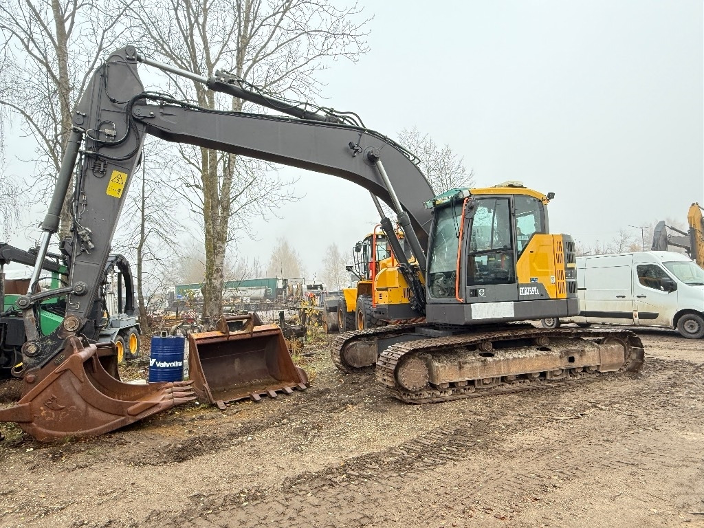 Volvo 235 el - Багер гасеничар: слика 2 Volvo 235 el - Багер гасеничар: слика 2