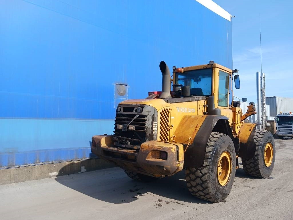 Volvo L 120 E - Натоварувач на тркала: слика 4 Volvo L 120 E - Натоварувач на тркала: слика 4