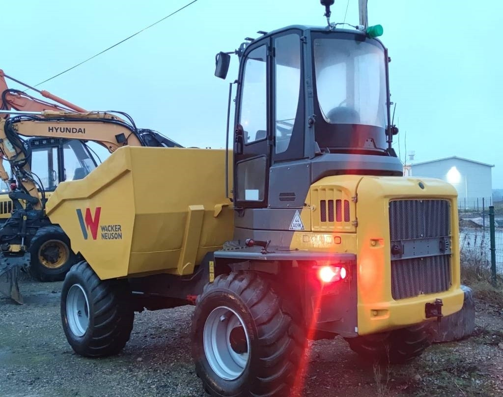 Wacker Neuson DW 100 - Мини истоварувач: слика 3 Wacker Neuson DW 100 - Мини истоварувач: слика 3