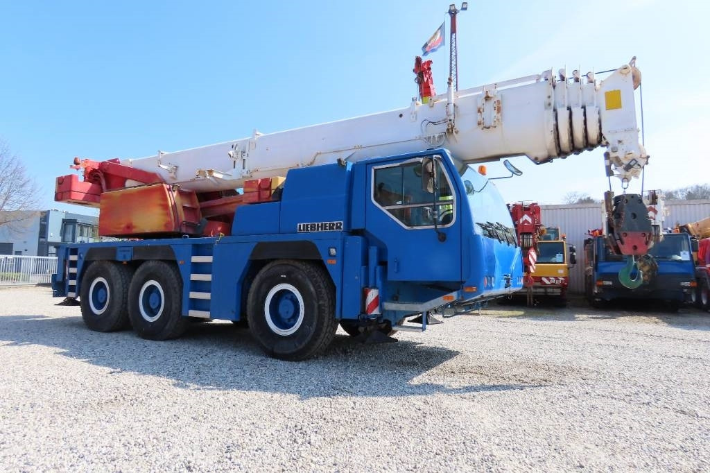 Liebherr LTM 1055-1 - Кран за секакви терени: слика 2 Liebherr LTM 1055-1 - Кран за секакви терени: слика 2