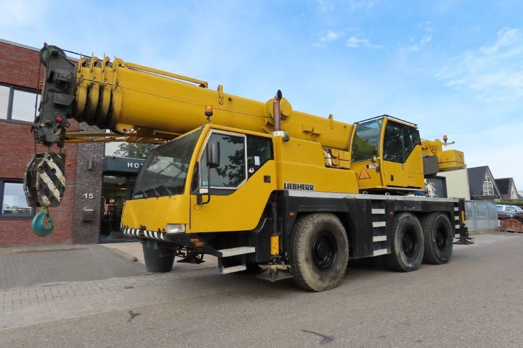 Liebherr LTM 1055-1 - Кран за секакви терени: слика 1 Liebherr LTM 1055-1 - Кран за секакви терени: слика 1