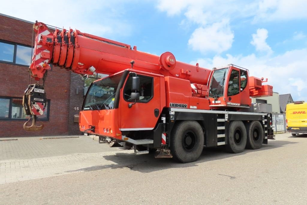 Liebherr LTM 1055-3.2 - Кран за секакви терени: слика 1 Liebherr LTM 1055-3.2 - Кран за секакви терени: слика 1