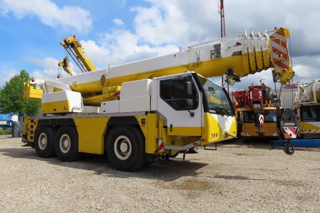 Liebherr LTM 1055-3.2 - Кран за секакви терени: слика 2 Liebherr LTM 1055-3.2 - Кран за секакви терени: слика 2