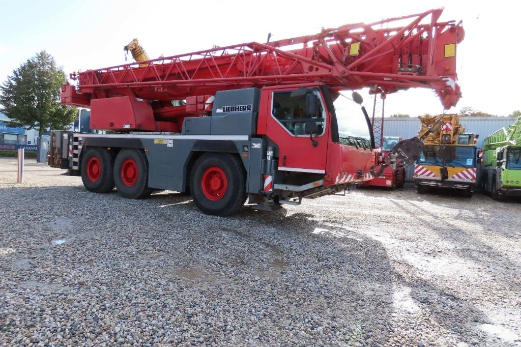 Liebherr LTM 1055-3.2 - Кран за секакви терени: слика 2 Liebherr LTM 1055-3.2 - Кран за секакви терени: слика 2