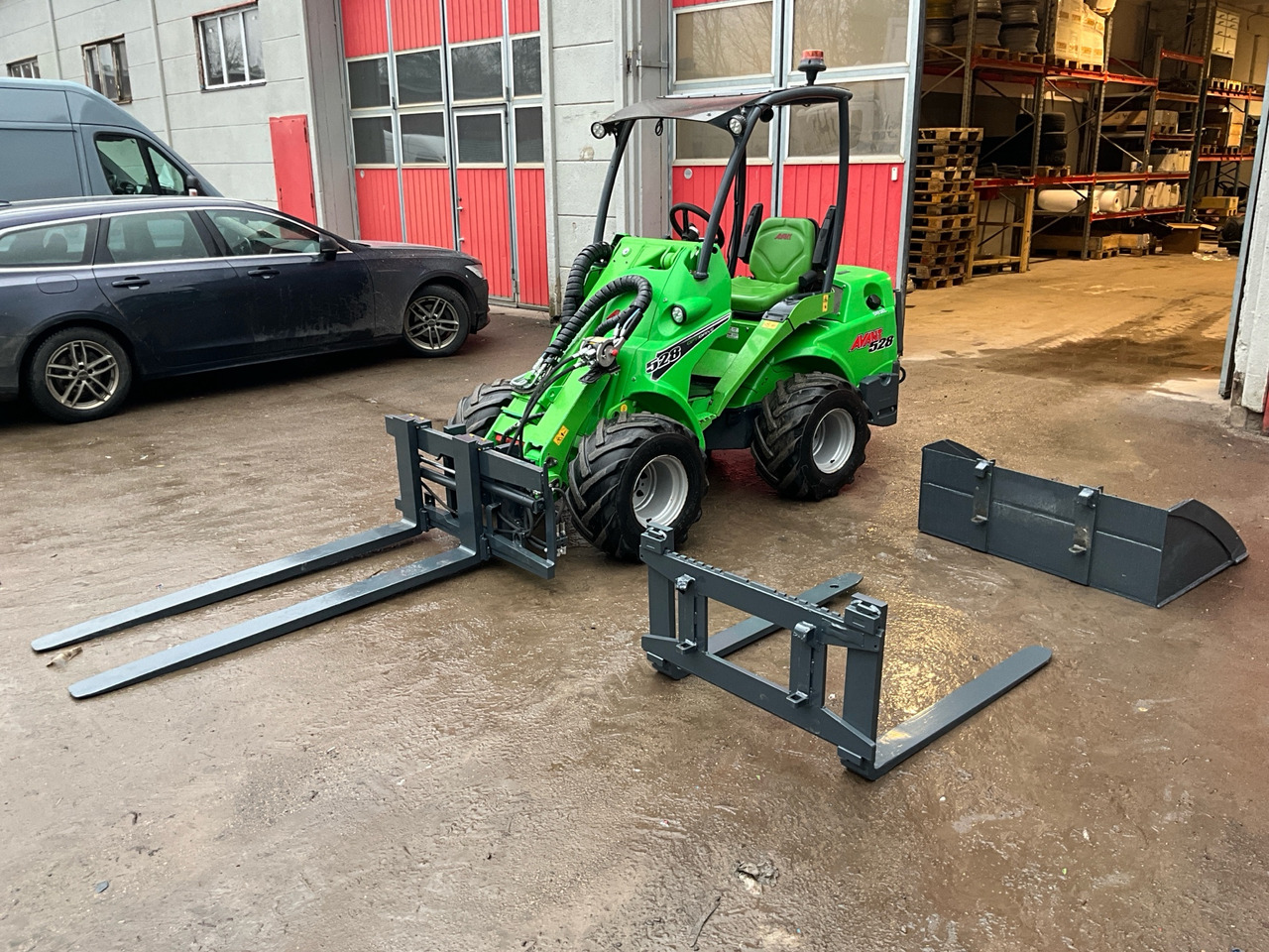 Avant 528 - Натоварувач на тркала: слика 1 Avant 528 - Натоварувач на тркала: слика 1