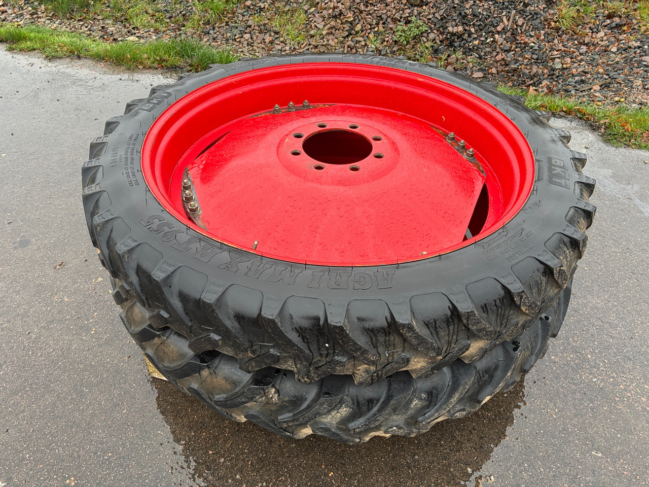 BKT Agrimax RT 955 - Гума за Земјоделска машина: слика 1 BKT Agrimax RT 955 - Гума за Земјоделска машина: слика 1