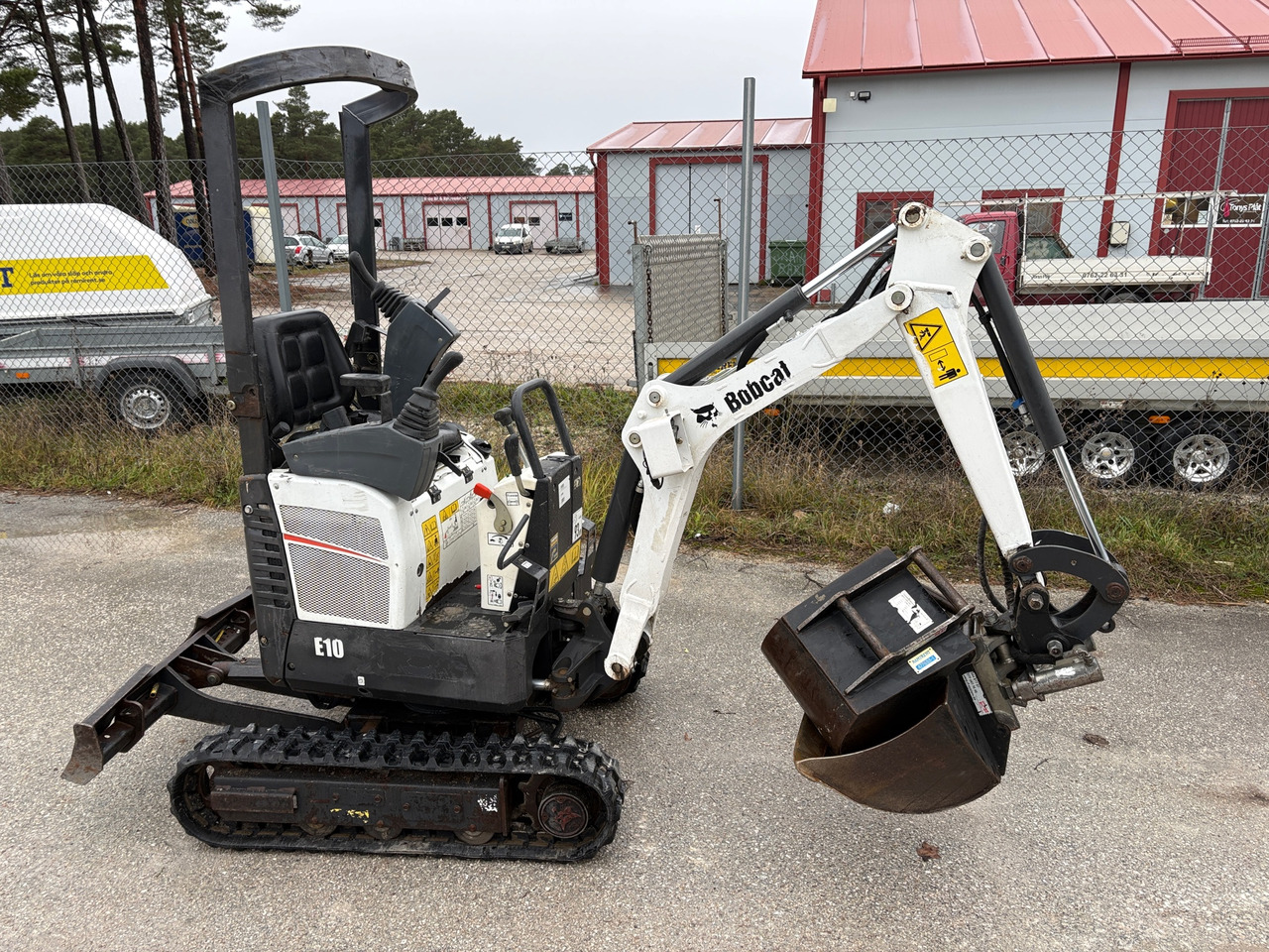 Bobcat E10 - Багер: слика 1 Bobcat E10 - Багер: слика 1