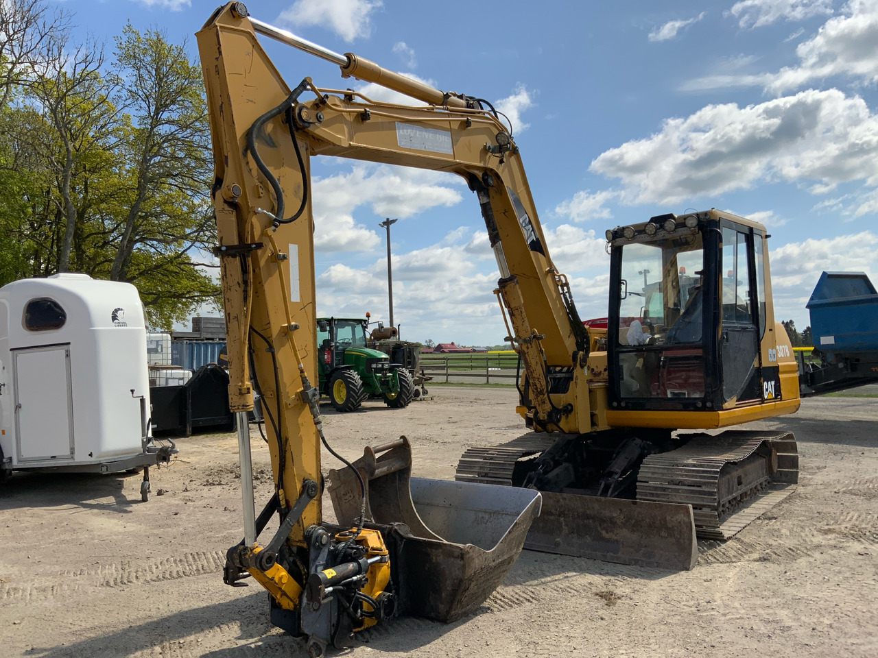 CAT 307B - Багер: слика 1 CAT 307B - Багер: слика 1