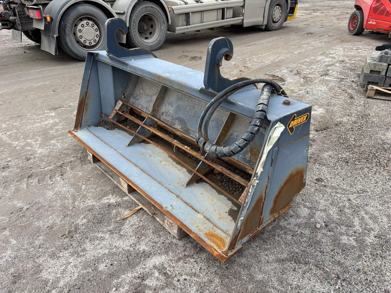 Drivex SS550-L35 - Распрскувач на песок/ Сол: слика 1 Drivex SS550-L35 - Распрскувач на песок/ Сол: слика 1