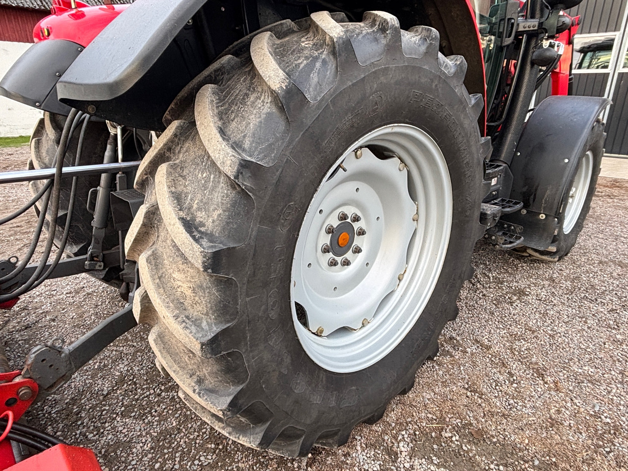 Firestone Performer 70 - Гума за Земјоделска машина: слика 1 Firestone Performer 70 - Гума за Земјоделска машина: слика 1