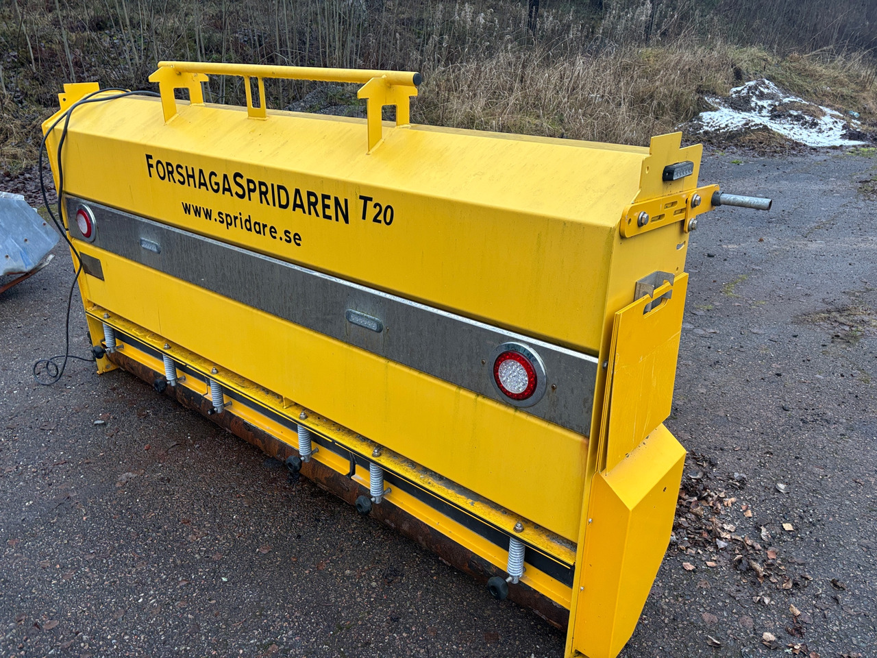 Forshagaspridaren T20-250-C - Распрскувач на песок/ Сол: слика 1 Forshagaspridaren T20-250-C - Распрскувач на песок/ Сол: слика 1