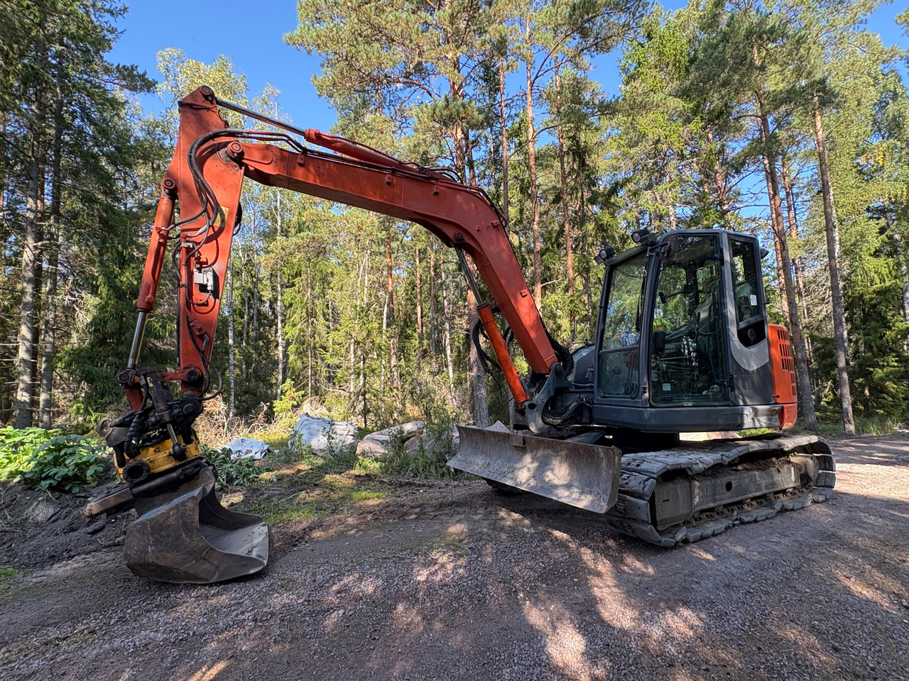 Hitachi Zaxis 85 USBLC - Багер: слика 1 Hitachi Zaxis 85 USBLC - Багер: слика 1
