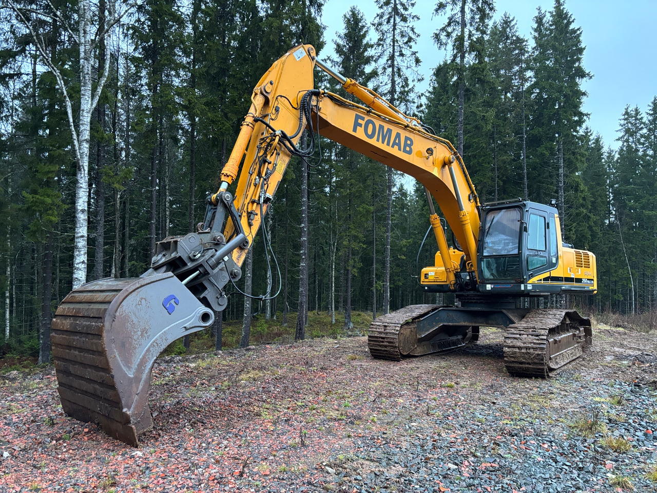Hyundai Robex 250LC-7A - Багер: слика 1 Hyundai Robex 250LC-7A - Багер: слика 1
