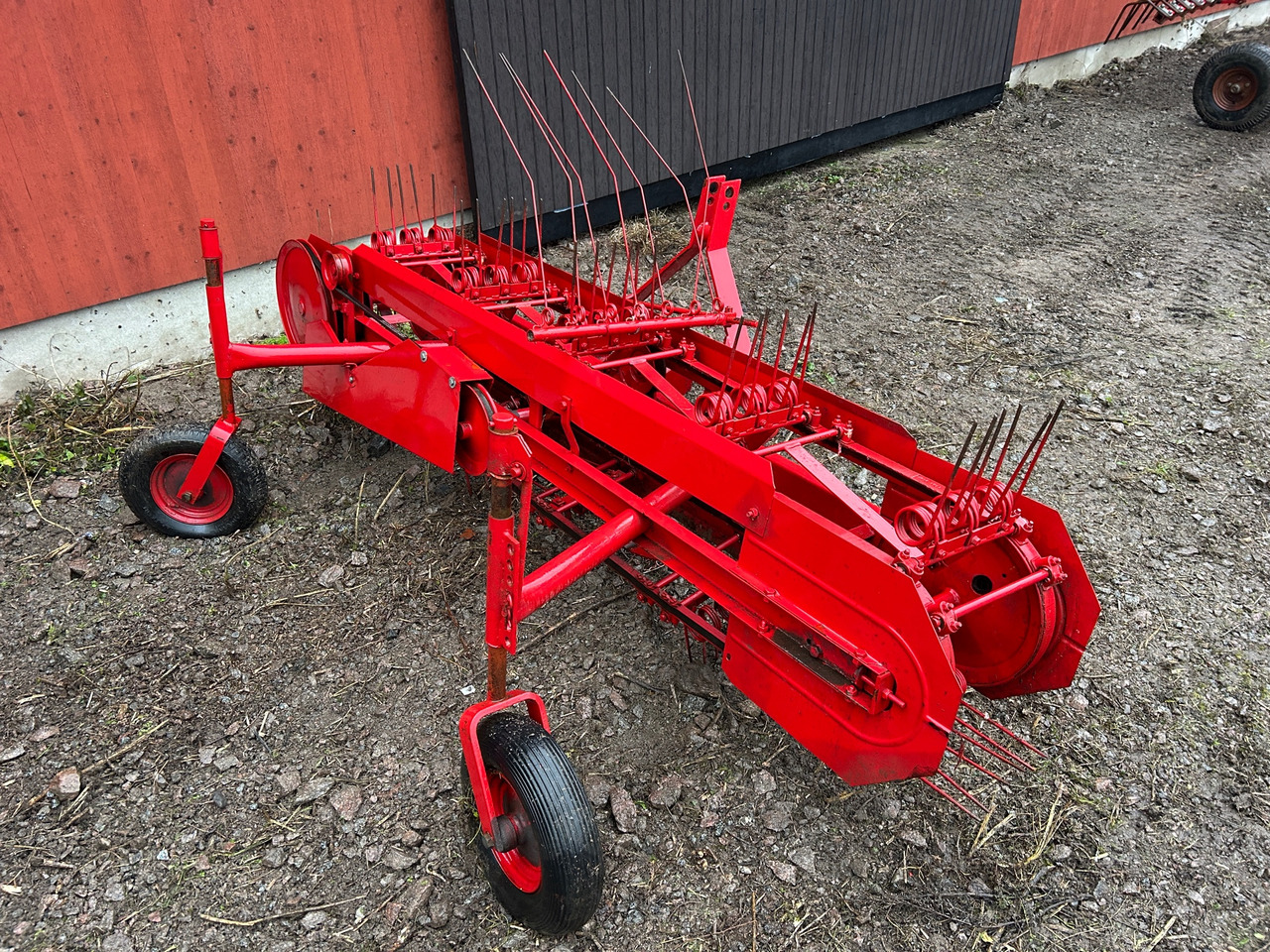 JF - Превртувач и гребло: слика 1 JF - Превртувач и гребло: слика 1