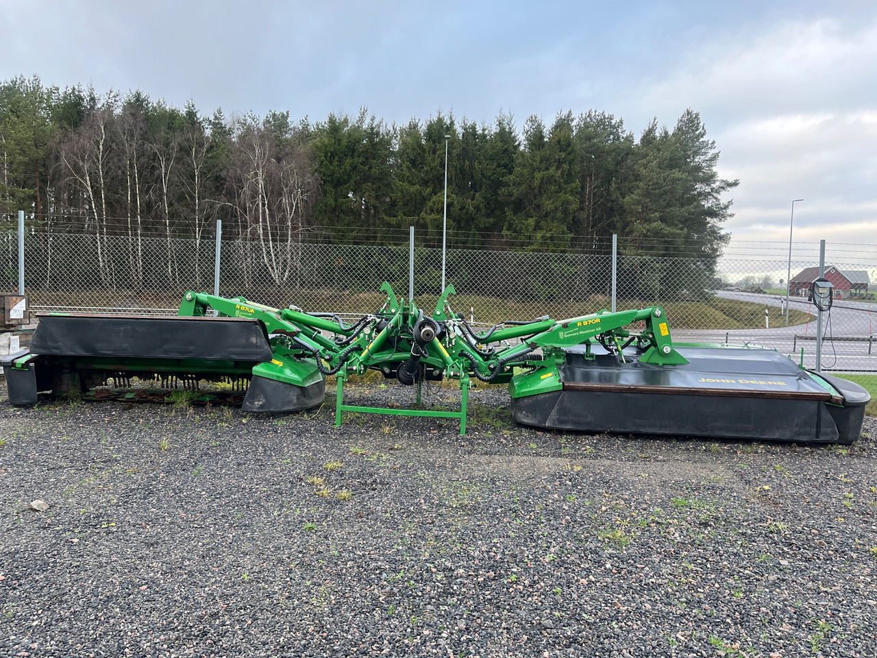 John Deere R870R - Мулчер/ Косилка за жива ограда: слика 1 John Deere R870R - Мулчер/ Косилка за жива ограда: слика 1