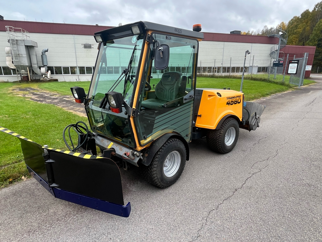 Belos TransPro 4560 - Комунално/ Специјално возило: слика 1 Belos TransPro 4560 - Комунално/ Специјално возило: слика 1