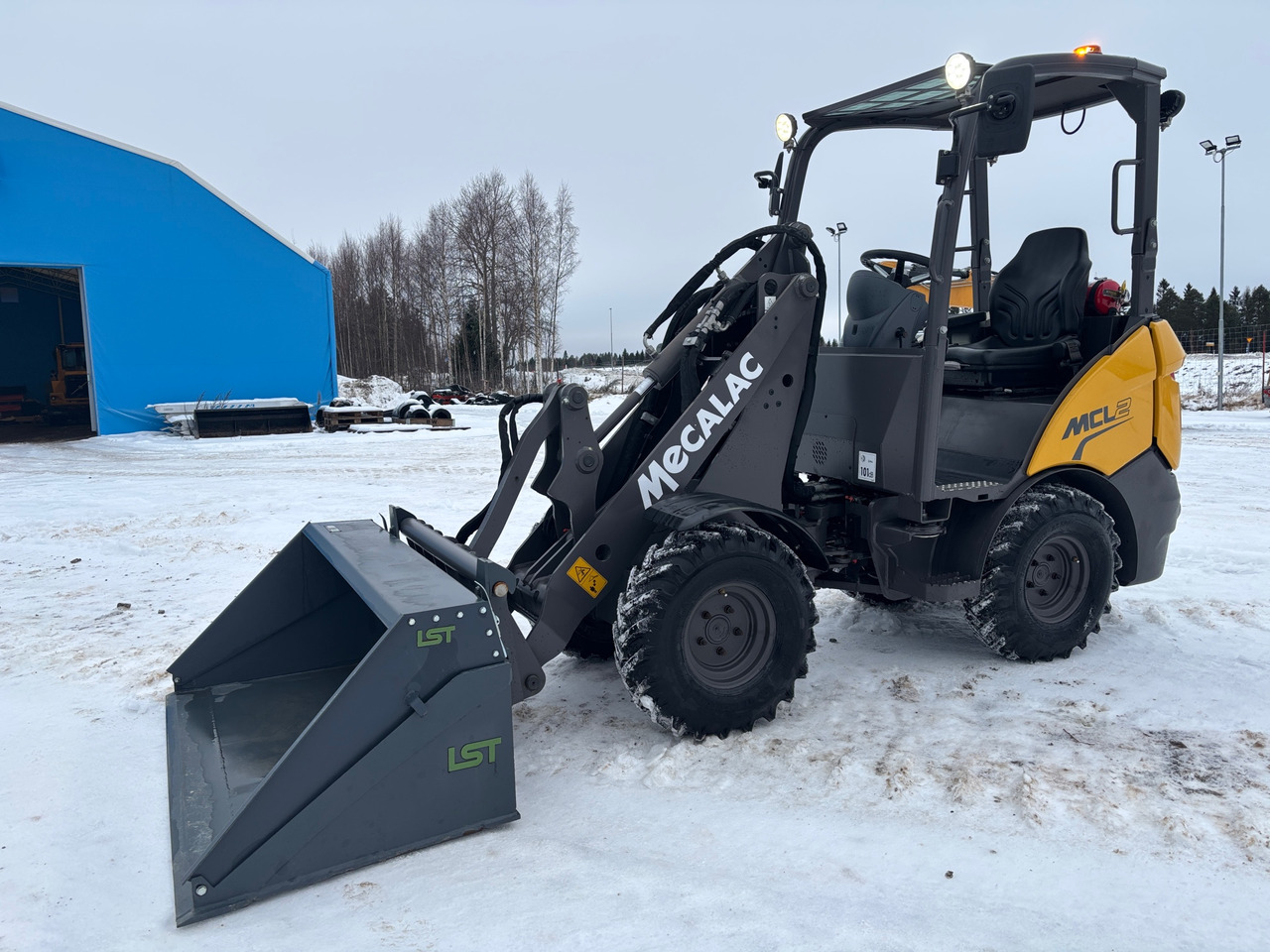 Mecalac MCL2 - Натоварувач на тркала: слика 1 Mecalac MCL2 - Натоварувач на тркала: слика 1