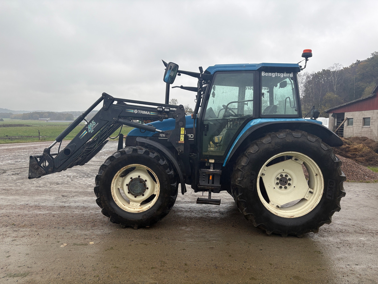 New Holland TS110 - Трактор: слика 1 New Holland TS110 - Трактор: слика 1