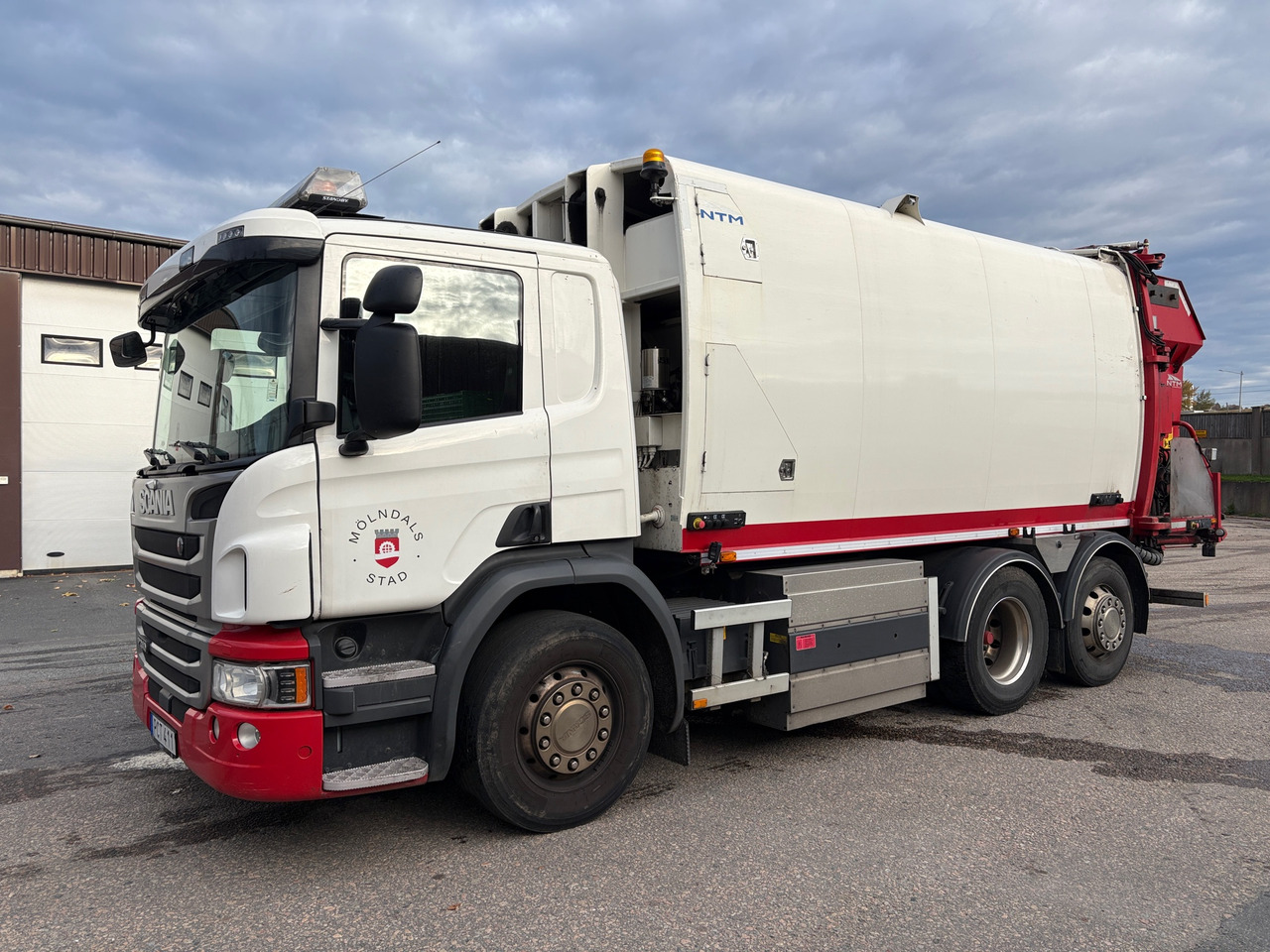 Scania P340LB6X2 - Камион за ѓубре: слика 1 Scania P340LB6X2 - Камион за ѓубре: слика 1
