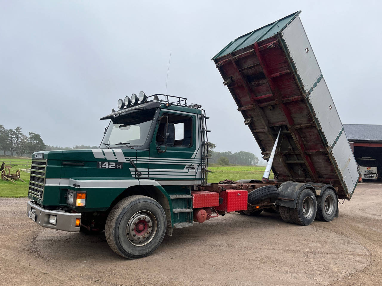 Scania T142H 6X2 54 - Кипер: слика 1 Scania T142H 6X2 54 - Кипер: слика 1
