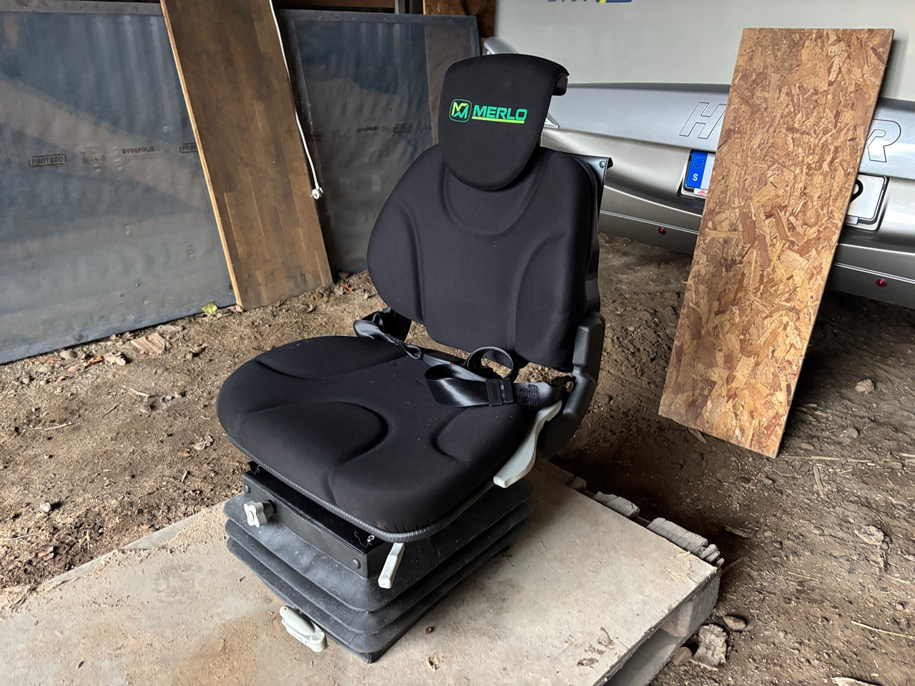 Seat - Градежна опрема: слика 1 Seat - Градежна опрема: слика 1