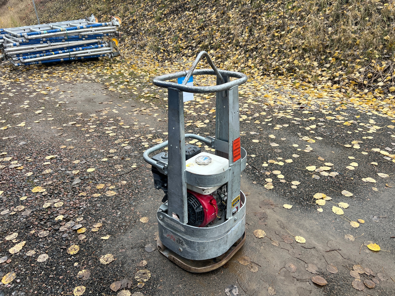 Swepac FR 85 - Вибрациска плоча: слика 1 Swepac FR 85 - Вибрациска плоча: слика 1