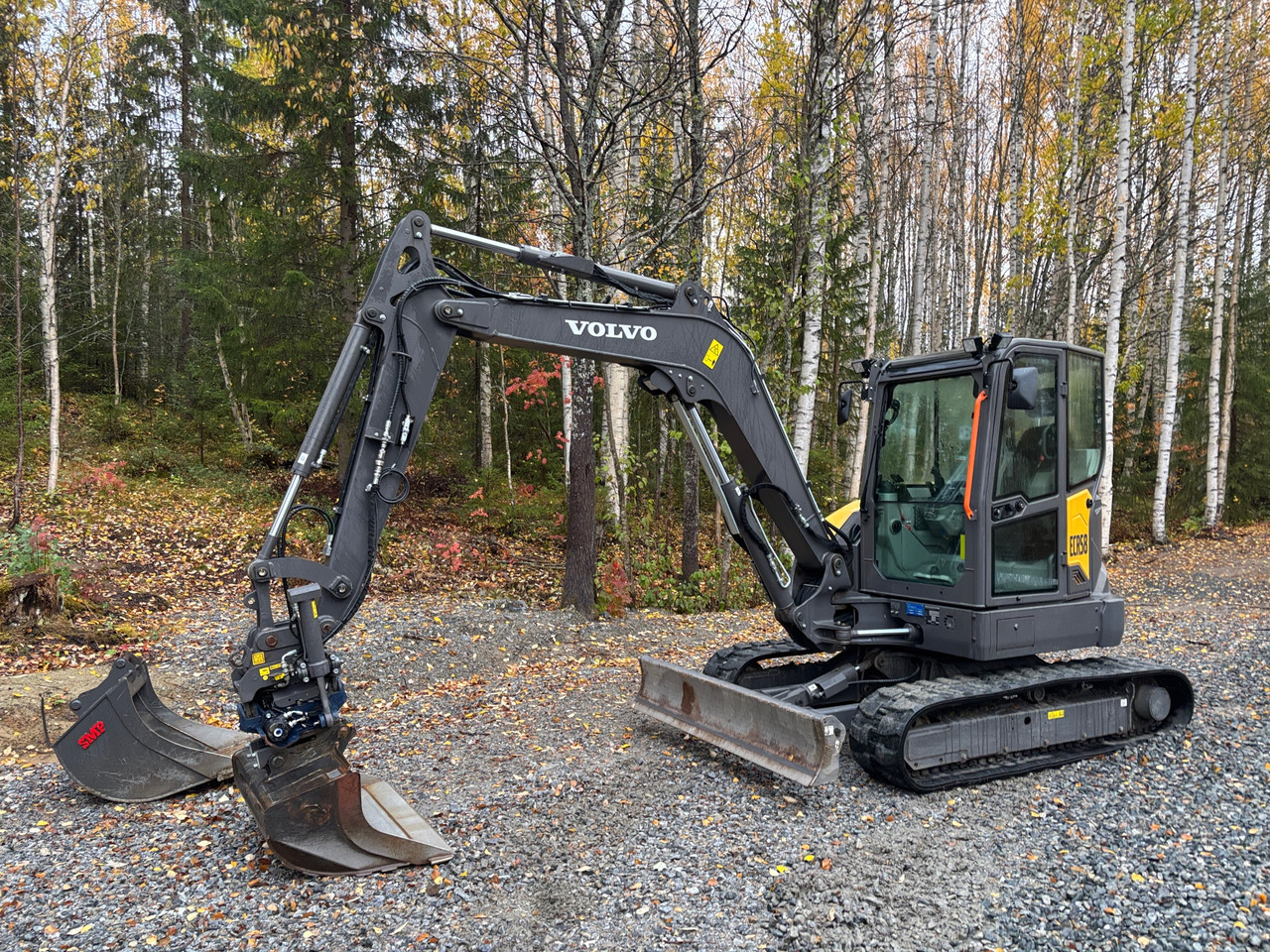 Volvo ECR58 - Багер: слика 1 Volvo ECR58 - Багер: слика 1