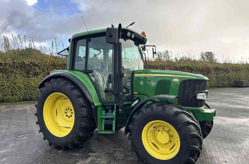 John Deere 6220 premium, 7500 uur MARGEPRIJS - Трактор: слика 4 John Deere 6220 premium, 7500 uur MARGEPRIJS - Трактор: слика 4