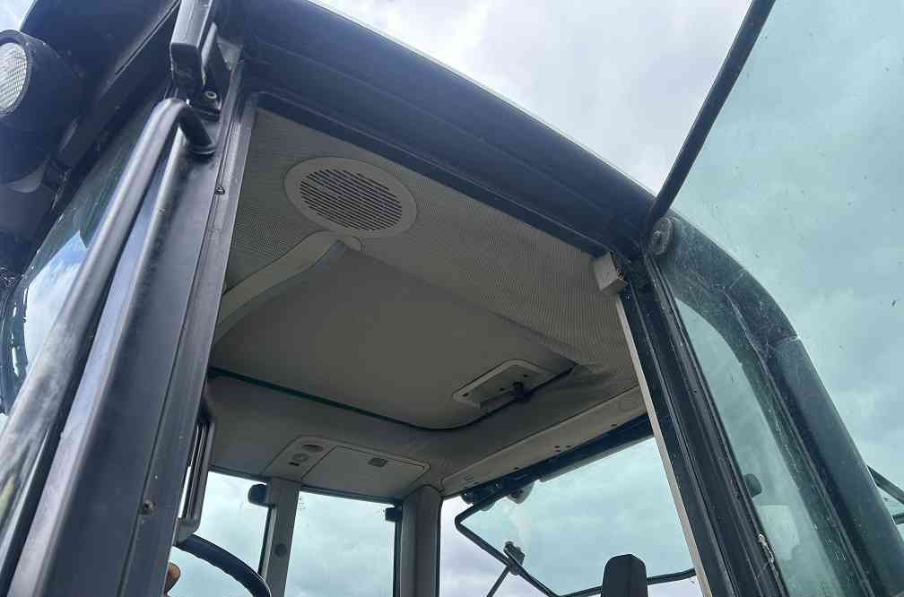 John Deere 6220 premium - Трактор: слика 5 John Deere 6220 premium - Трактор: слика 5