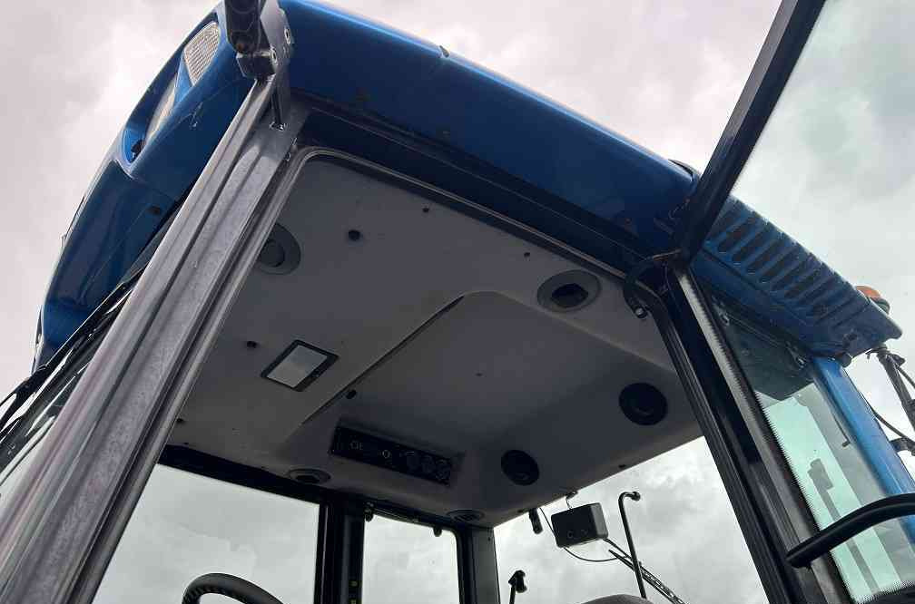 Valtra T130 trekker - Трактор: слика 5 Valtra T130 trekker - Трактор: слика 5