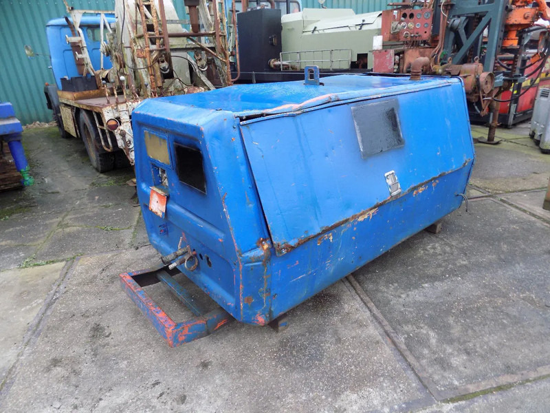 Ingersoll Rand Ingersoll rand P175W compressor met deutz P175W compressor met deutz - Компресор за воздух: слика 1 Ingersoll Rand Ingersoll rand P175W compressor met deutz P175W compressor met deutz - Компресор за воздух: слика 1