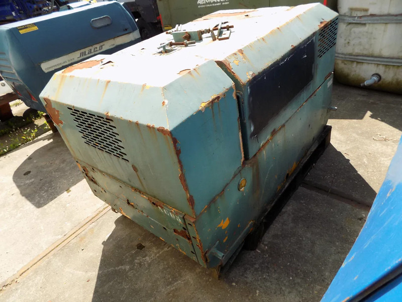 Ingersoll Rand compressor deutz typ 1011 met tandem aanhanger - Компресор за воздух: слика 1 Ingersoll Rand compressor deutz typ 1011 met tandem aanhanger - Компресор за воздух: слика 1