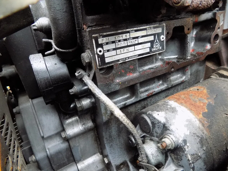 Ingersoll Rand compressor deutz typ 1011 met tandem aanhanger - Компресор за воздух: слика 4 Ingersoll Rand compressor deutz typ 1011 met tandem aanhanger - Компресор за воздух: слика 4