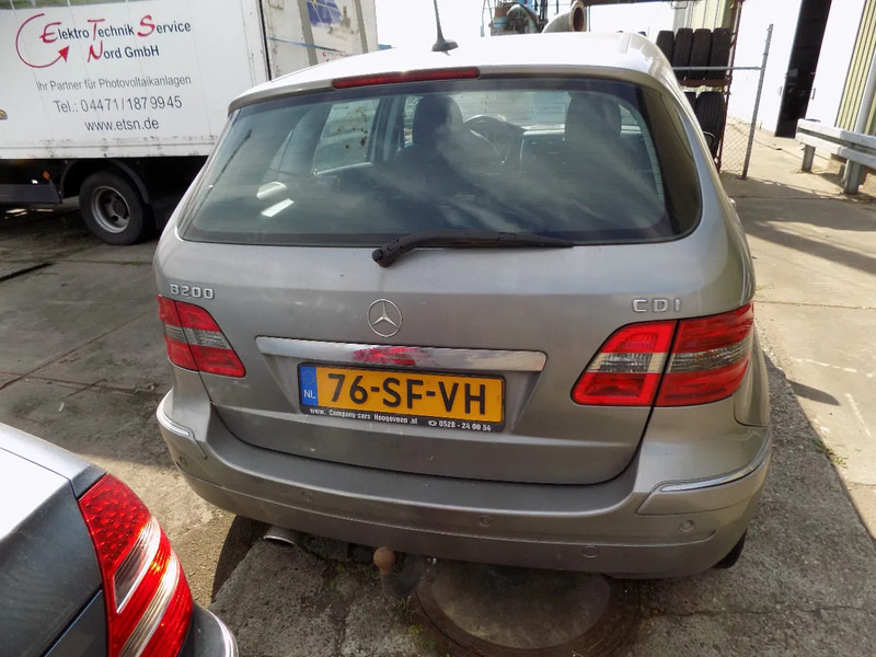 Mercedes-Benz B-Klasse 200 CDI - Автомобил: слика 5 Mercedes-Benz B-Klasse 200 CDI - Автомобил: слика 5