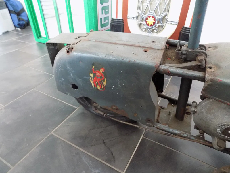 Airborn paramotor ww.2 airborne motorfiets opklapbaar luchtlanding para - Мотоцикл: слика 2 Airborn paramotor ww.2 airborne motorfiets opklapbaar luchtlanding para - Мотоцикл: слика 2