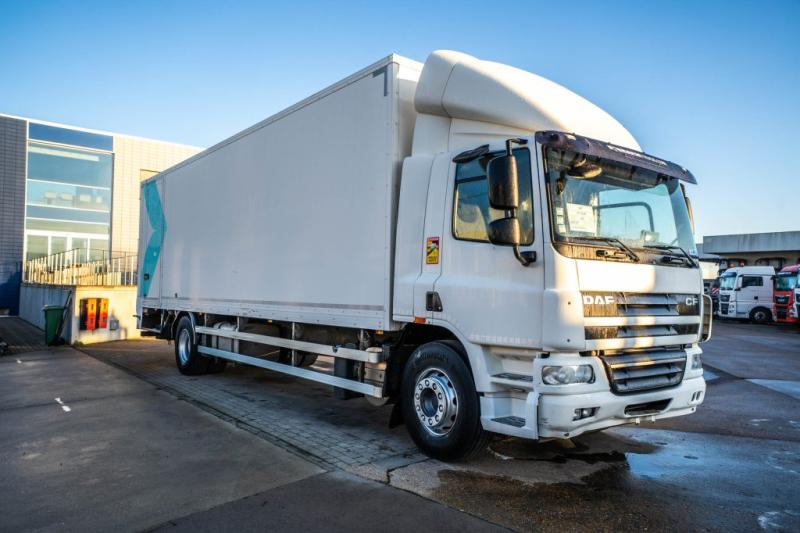 DAF CF 75.250 +DHOLLANDIA 2T. - Камион сандучар: слика 2 DAF CF 75.250 +DHOLLANDIA 2T. - Камион сандучар: слика 2