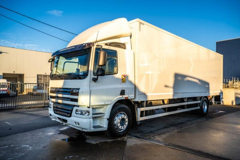DAF CF 75.250 +DHOLLANDIA 2T. - Камион сандучар: слика 1 DAF CF 75.250 +DHOLLANDIA 2T. - Камион сандучар: слика 1