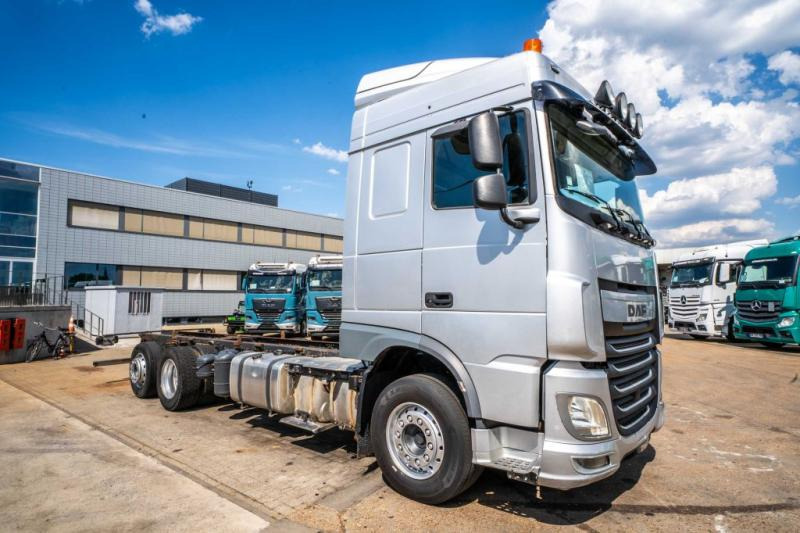 DAF XF 510 - Камион со кабинска шасија: слика 2 DAF XF 510 - Камион со кабинска шасија: слика 2