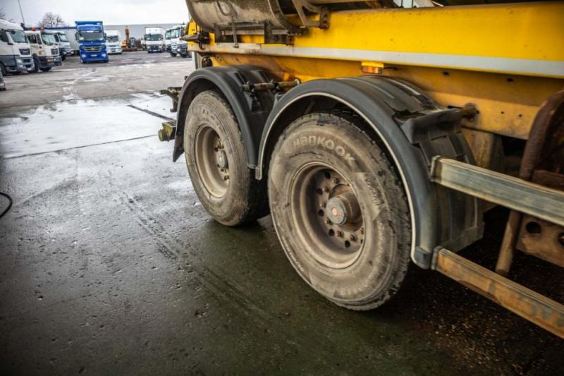 DE BUF BETON MIXER/MALAXEUR/MISCHER 12M3 - Полуприколка миксер за бетон: слика 5 DE BUF BETON MIXER/MALAXEUR/MISCHER 12M3 - Полуприколка миксер за бетон: слика 5