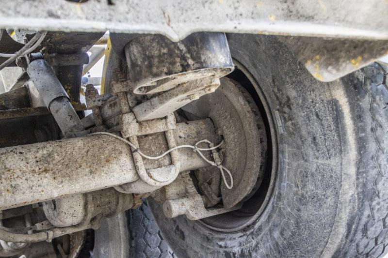 Полуприколка миксер за бетон DEBUF BETON MIXER/MALAXEUR/MISCHER-12M³: слика 8 Полуприколка миксер за бетон DEBUF BETON MIXER/MALAXEUR/MISCHER-12M³: слика 8