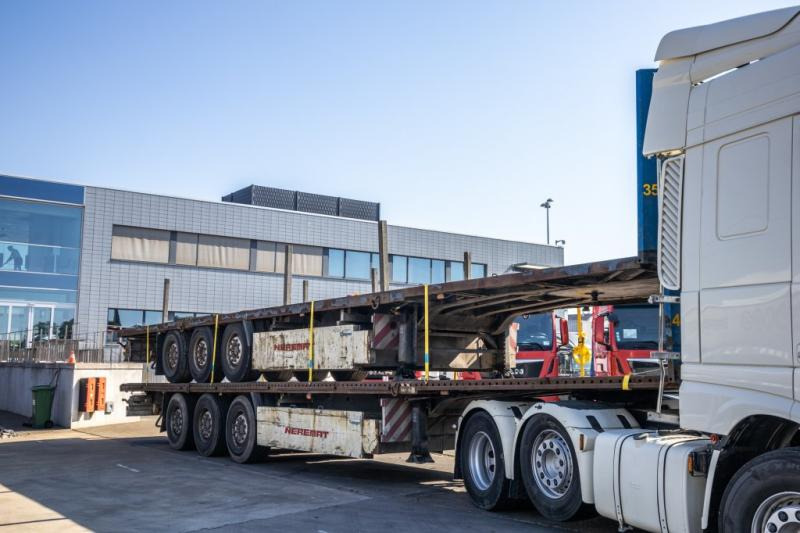 Krone SD27-PLATEAU-39000 KG MTM - Полуприколка платформа: слика 2 Krone SD27-PLATEAU-39000 KG MTM - Полуприколка платформа: слика 2