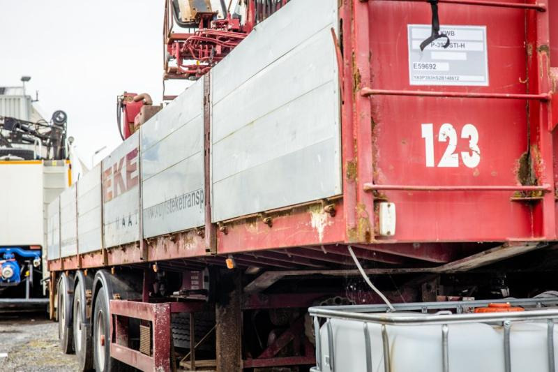 Kwb KRAAN/CRANE/GRUE/KRAN - KENNIS 16 TON/M(3xhydr.) - Полуприколка платформа: слика 5 Kwb KRAAN/CRANE/GRUE/KRAN - KENNIS 16 TON/M(3xhydr.) - Полуприколка платформа: слика 5