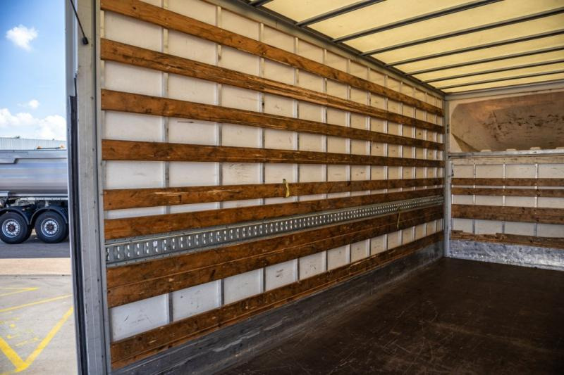 Товарно комбе MAN TGE 5.180 + d'Hollandia 750kg: слика 7