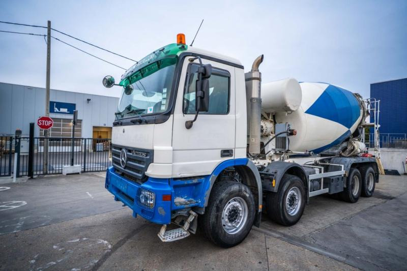 Mercedes ACTROS 4141 BB-MP2 + MIXER 9M3 - Камион миксер за бетон: слика 1 Mercedes ACTROS 4141 BB-MP2 + MIXER 9M3 - Камион миксер за бетон: слика 1