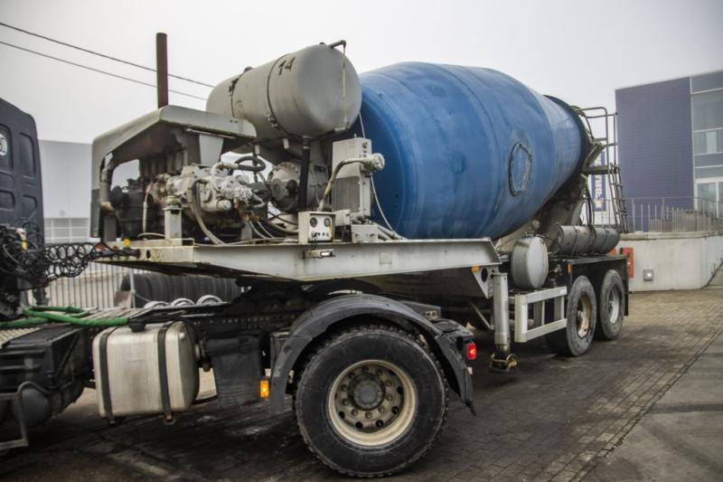 Mol BETON MIXER/MALAXEUR/MISCHER 12M3+MOTOR/MOTEUR - Полуприколка миксер за бетон: слика 1 Mol BETON MIXER/MALAXEUR/MISCHER 12M3+MOTOR/MOTEUR - Полуприколка миксер за бетон: слика 1