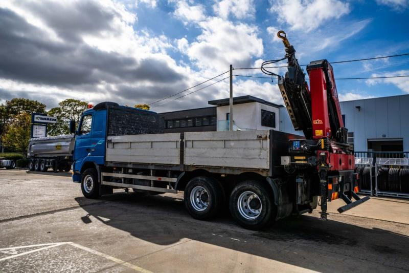 Volvo FH 12-340 - HMF 2420 K6 (2012) - Камион со платформа, Камион со кран: слика 5 Volvo FH 12-340 - HMF 2420 K6 (2012) - Камион со платформа, Камион со кран: слика 5