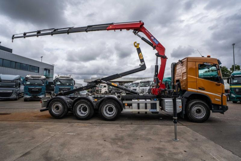 Volvo FMX 430-8x4+HMF 2820/6xhydr. - Камион со кука за подигање, Камион со кран: слика 3 Volvo FMX 430-8x4+HMF 2820/6xhydr. - Камион со кука за подигање, Камион со кран: слика 3