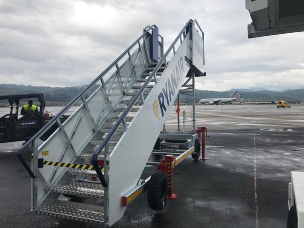 AERO-GSE B737 - A320 Towable - Патничка скала: слика 2 AERO-GSE B737 - A320 Towable - Патничка скала: слика 2