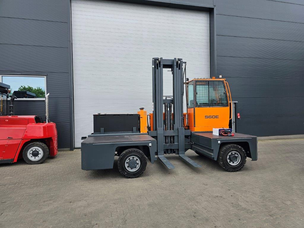 Бочен утоварувач Hubtex S60E - TRIPLEX - NEU BATTERIE: слика 1