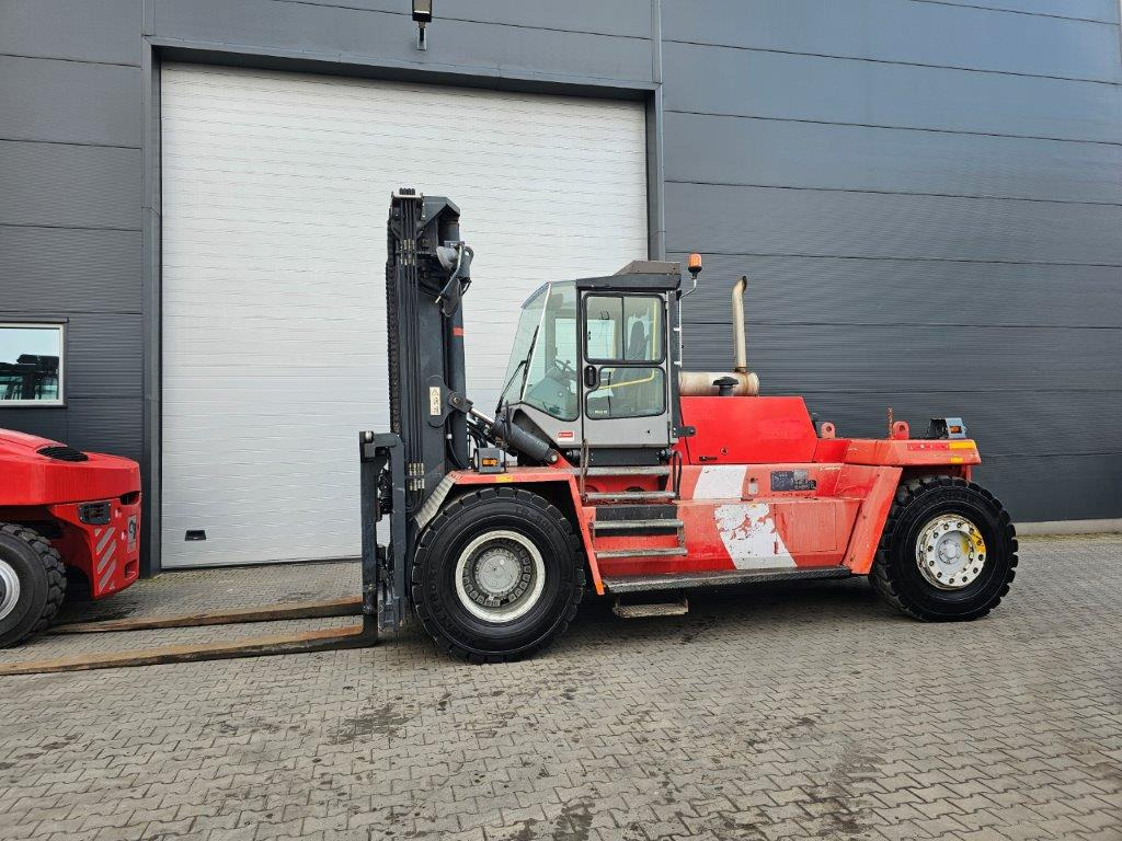 Kalmar DCD250-12LB - Дизел вилушкар: слика 1 Kalmar DCD250-12LB - Дизел вилушкар: слика 1